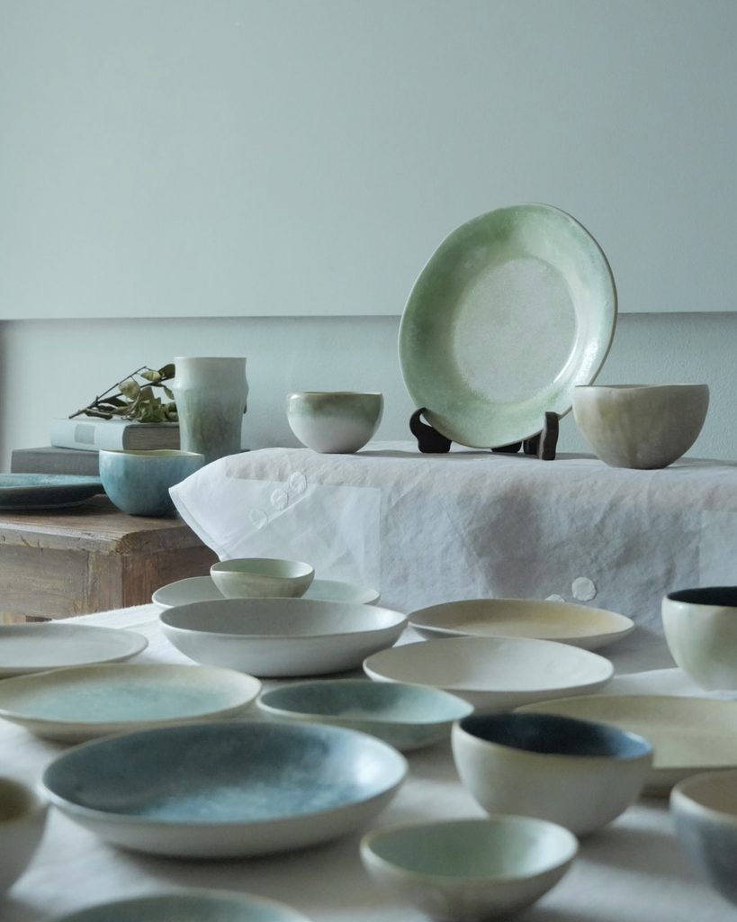 中園晋作さんがディレクターを務めるpalette pottery のうつわ